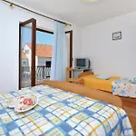 Apartamento One-bedroom In Vrboska